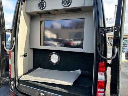 Used 2014 Mercedes-Benz Sprinter 2500 image 14