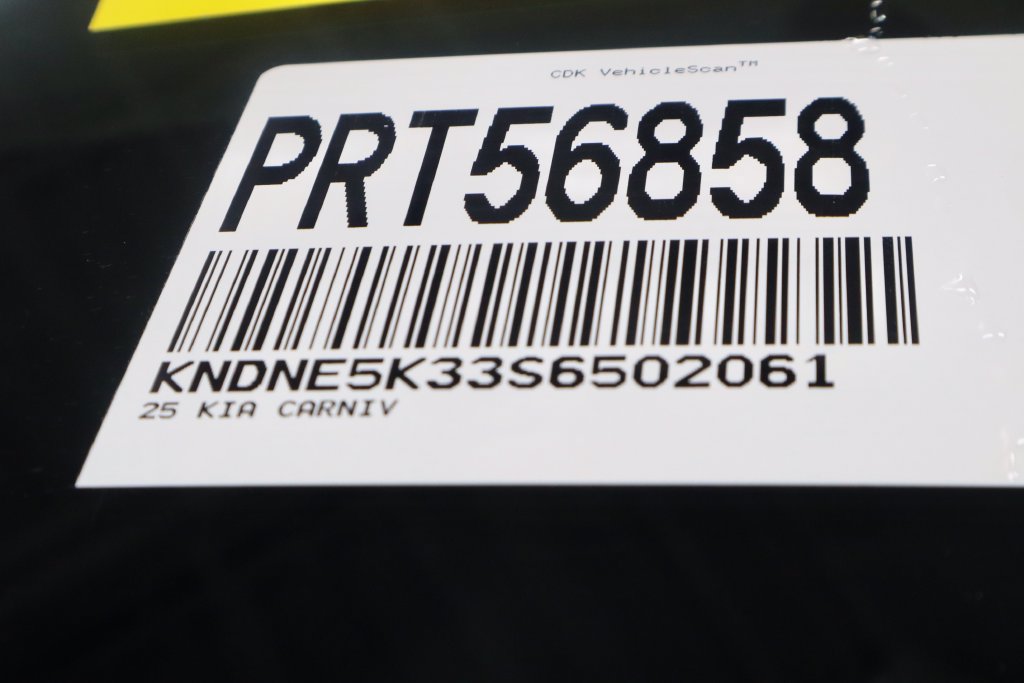 Used 2025 Kia Carnival SX Prestige FWD image 36