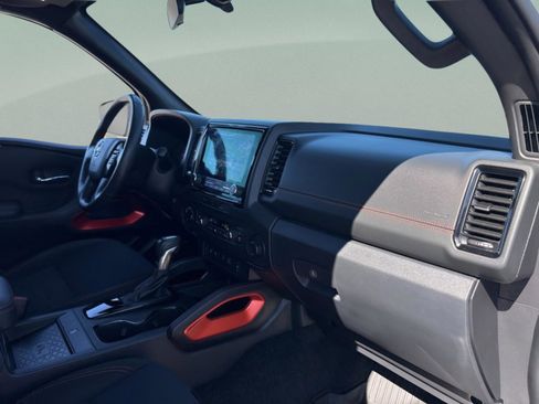 Used 2023 Nissan Frontier PRO-4X w/ Pro Convenience Package image 40