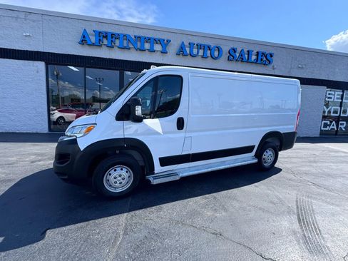 Used 2023 RAM ProMaster 2500 image 2