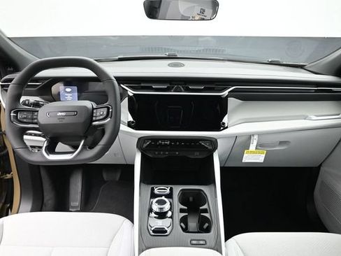 New 2026 Jeep Cherokee Laredo AWD/4WD image 18