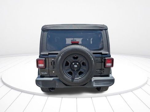 Used 2022 Jeep Wrangler Sport AWD/4WD image 5