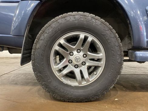 Used 2006 Toyota Sequoia SR5 image 15