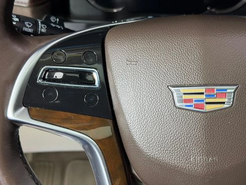 Used 2017 Cadillac Escalade ESV Premium Luxury AWD/4WD image 39