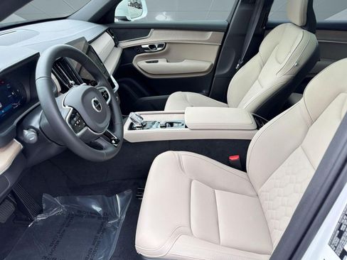 New 2026 Volvo XC90 B6 Plus AWD/4WD image 5