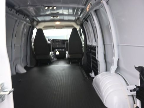 New 2026 Chevrolet Express 2500 image 9