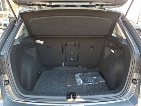 Used 2025 Volkswagen Taos SE FWD image 26
