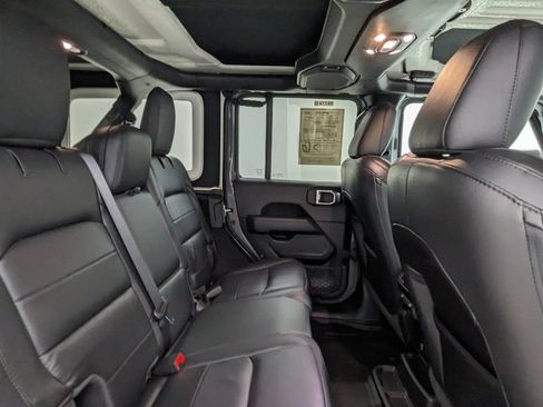 Used 2021 Jeep Wrangler Unlimited Sahara AWD/4WD image 36