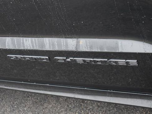 Used 2018 Jeep Grand Cherokee High Altitude image 12