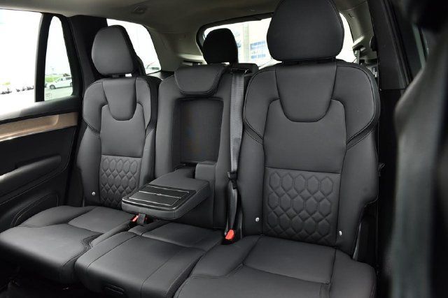 Used 2025 Volvo XC90 B6 Plus AWD/4WD image 22