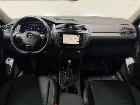 Used 2020 Volkswagen Tiguan S image 20