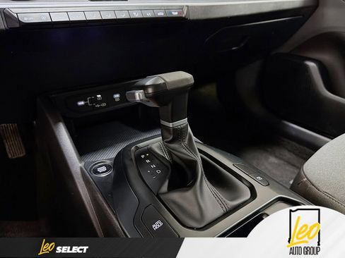 Used 2025 Kia K4 LXS image 16