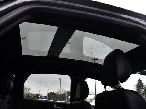 Used 2023 Ford Escape ST-Line image 17