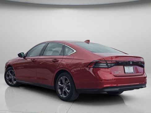 Certified 2023 Honda Accord EX image 22