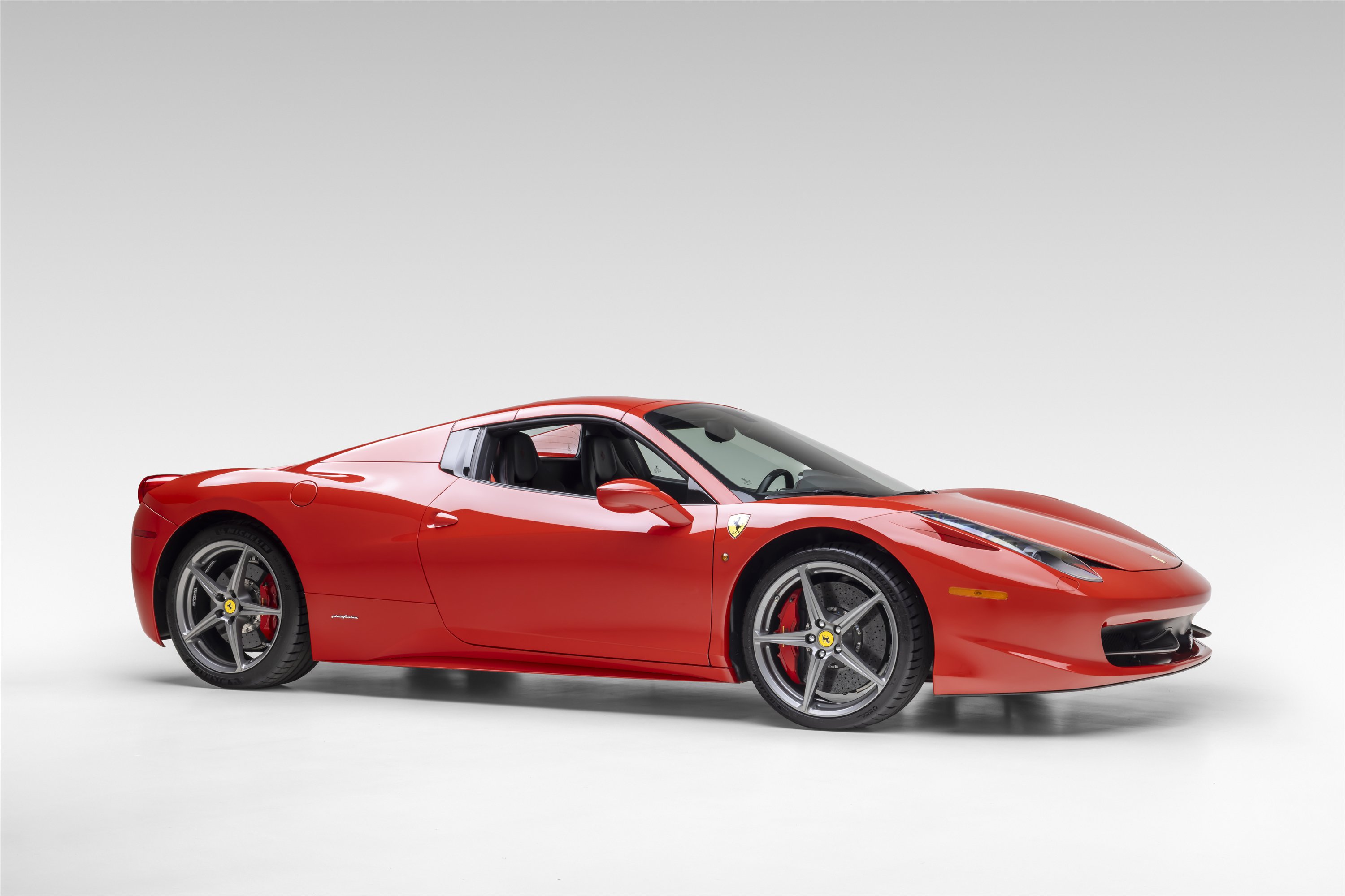 Certified 2013 Ferrari 458 Spider RWD image 12