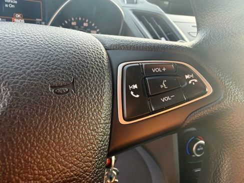 Used 2018 Ford Escape SE w/ Ford Safe & Smart Package AWD/4WD image 14