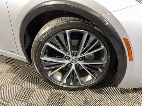 Used 2023 Toyota Prius XLE image 37