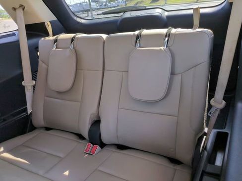 Certified 2020 Ford Explorer XLT w/ Equipment Group 202A image 15