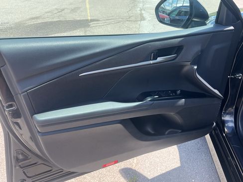 Used 2025 Toyota Camry LE FWD image 12