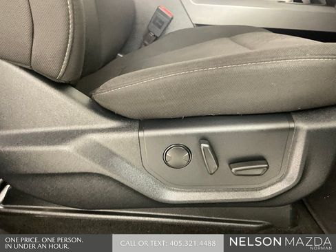 Used 2019 Ford F150 XLT w/ Equipment Group 302A Luxury AWD/4WD image 28