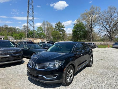Used 2016 Lincoln MKX Select w/ Select Plus Package FWD image 1