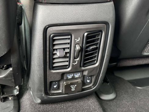 Used 2023 Dodge Durango GT AWD/4WD image 15