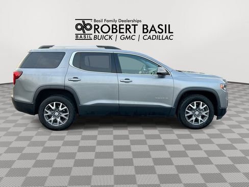Used 2023 GMC Acadia SLT w/ Preferred Package AWD/4WD image 9