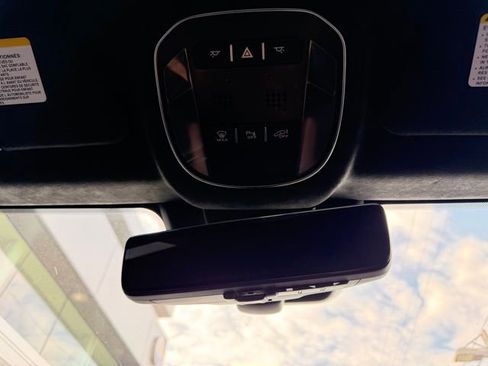 Used 2022 Maserati MC20 Coupe image 13