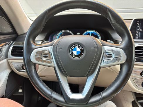 Used 2016 BMW 750i xDrive AWD/4WD image 36