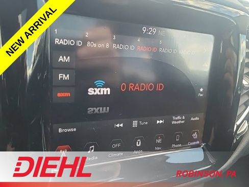 Used 2018 Jeep Compass Limited w/ Navigation Group AWD/4WD image 11