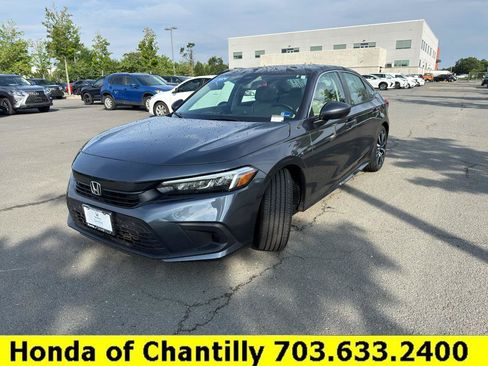 Certified 2024 Honda Civic EX image 3