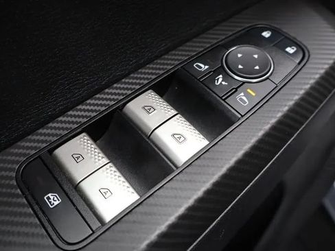 Used 2024 Mitsubishi Outlander Ralliart AWD/4WD image 21