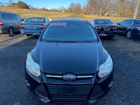 Used 2012 Ford Focus SE image 4