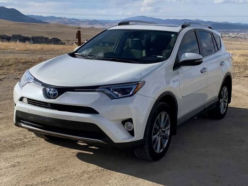 Used 2017 Toyota RAV4 Limited w/ Advanced Technology Package image 4