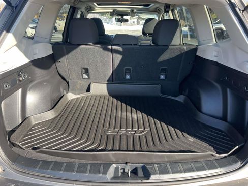 Used 2019 Subaru Forester Premium w/ All-Weather Package image 9