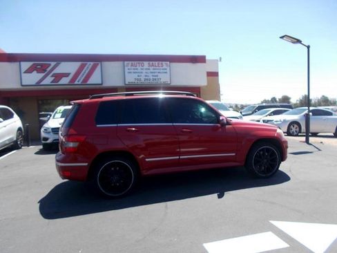Used 2011 Mercedes-Benz GLK 350 2WD image 8