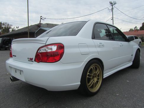 Used 2005 Subaru Impreza WRX STI image 10