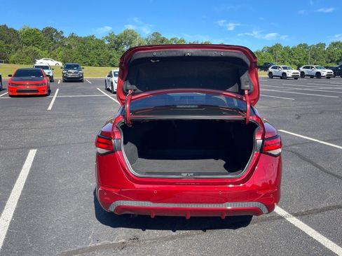 Used 2025 Nissan Sentra SV w/ SV Premium Package FWD image 16