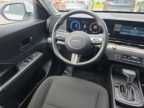 Used 2024 Hyundai Kona SEL FWD image 8