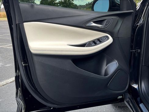 Used 2021 Buick Encore GX Select image 20