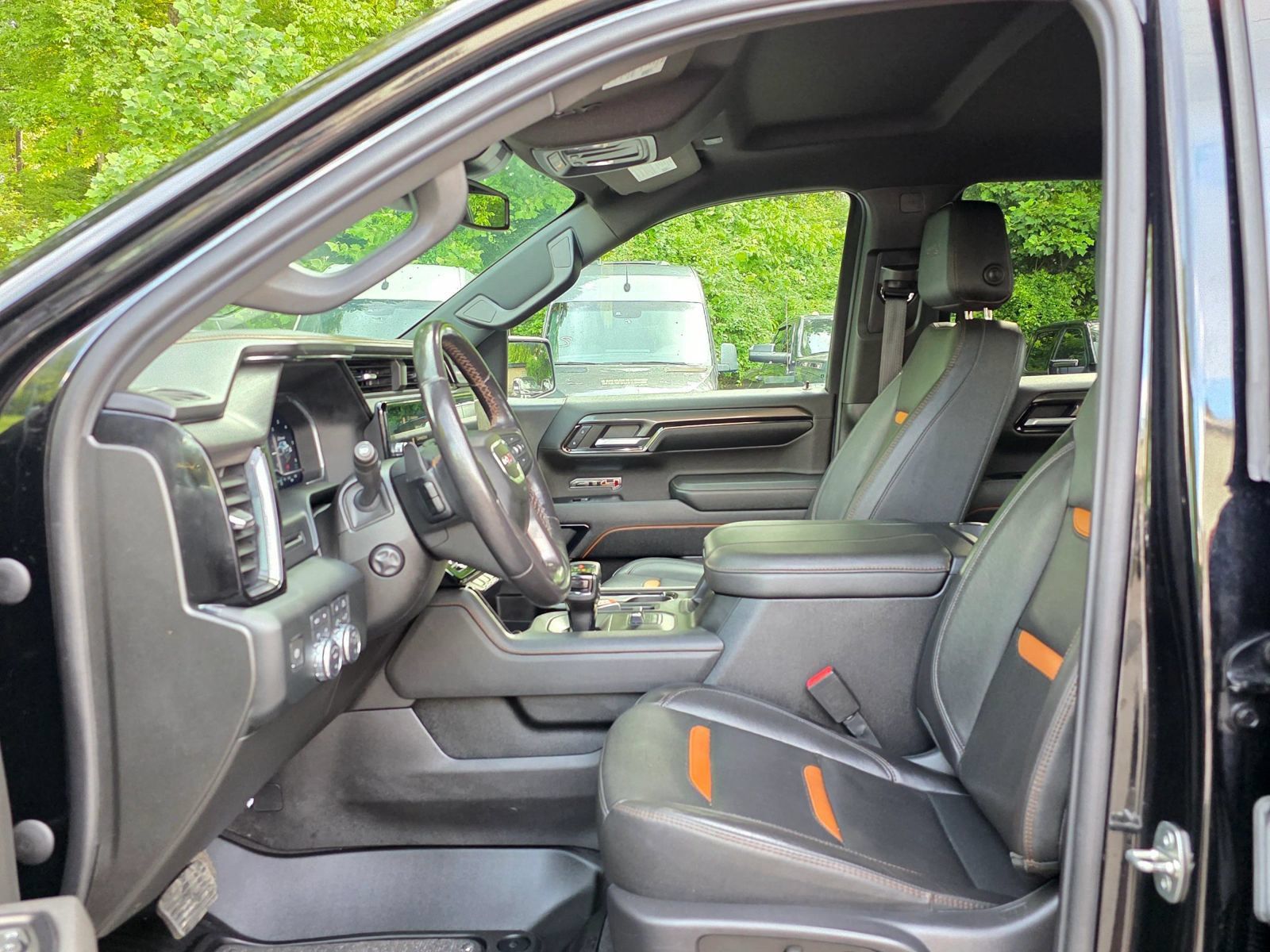 Used 2023 GMC Sierra 1500 AT4 AWD/4WD image 11