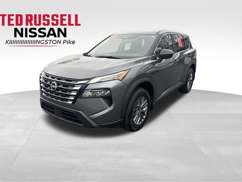 Used 2025 Nissan Rogue S image 1