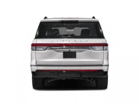 Used 2024 Lincoln Navigator L Reserve image 6