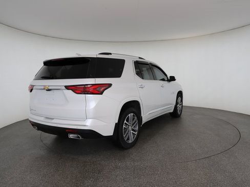 Used 2024 Chevrolet Traverse High Country image 17