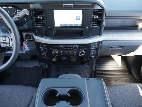 New 2026 Ford F250 XL w/ FX4 Off-Road Package AWD/4WD image 19