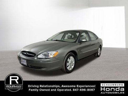 Used 2003 Ford Taurus SEL image 2