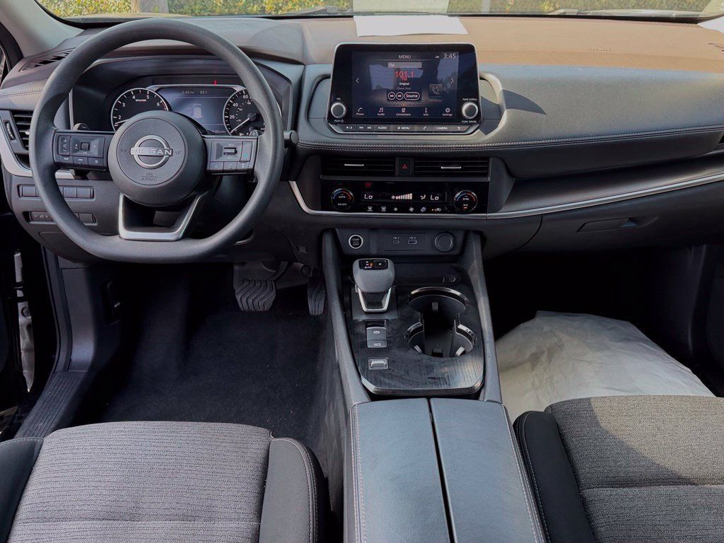 Certified 2023 Nissan Rogue SV FWD image 19