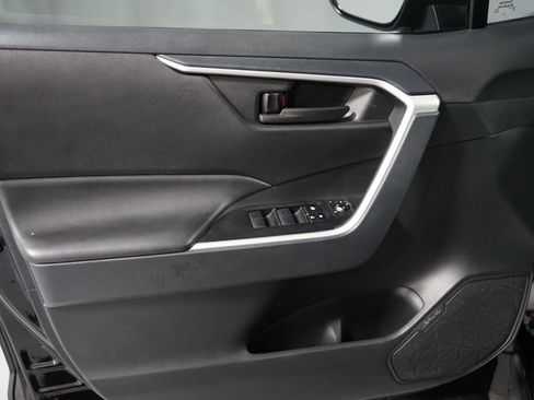 Certified 2024 Toyota RAV4 LE FWD image 28