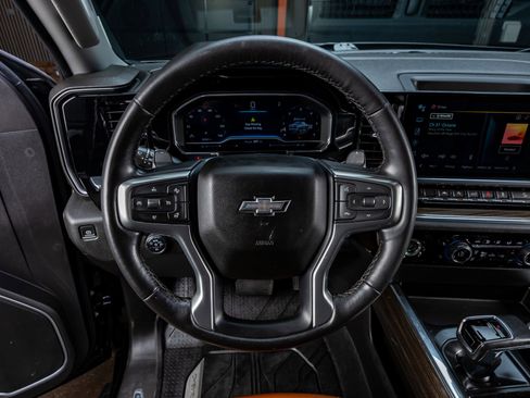 Used 2023 Chevrolet Silverado 1500 RST w/ Z71 Off-Road Package AWD/4WD image 15