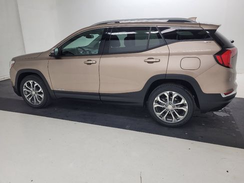 Used 2018 GMC Terrain SLT FWD image 3
